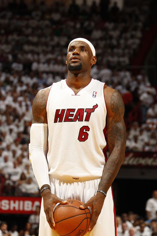 队记：杨瀚森身体不适缺席球队训练，今日也将缺阵混音队比赛（队记者：杨瀚森身体不适缺席训练，今日无缘对阵混音队）