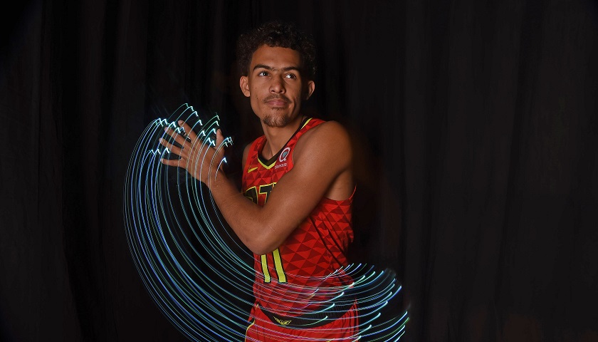 从乒坛大魔王到家庭主妇，张怡宁一身名牌买菜，结婚后被宠成宝（昔日乒坛大魔王化身贤内助：张怡宁穿戴大牌买菜，婚后被捧在手心）