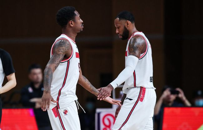 洛塞尔索：安哥拉球员身体素质出色，我们很难找到进球机会（洛塞尔索：安哥拉对抗强硬，我们难寻破门良机）