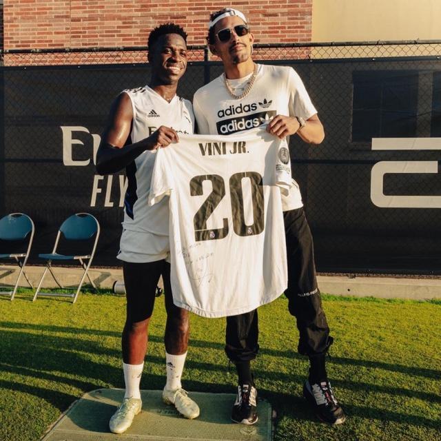 期待精彩表现！孙颖莎王楚钦再次搭档混双（孙颖莎／王楚钦再度携手出战混双，精彩可期）