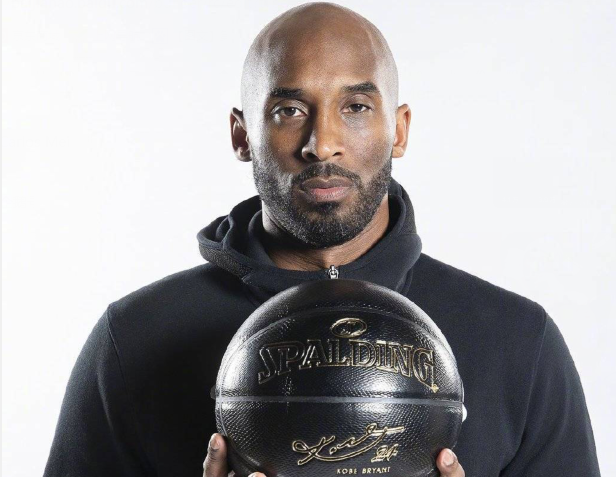 阿劳霍在家中举办了一次球队聚餐，佩德里、加维等人现身（阿劳霍家中组织球队聚餐，佩德里、加维等到场）