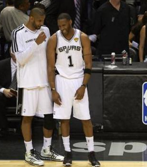 能否终结魔咒？猛龙对尼克斯9连败，上次赢球是1052天前（1052天未尝胜绩！猛龙对尼克斯已吞9连败，能否破除魔咒？）