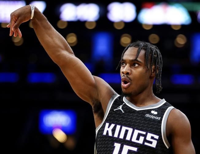 中国-西班牙商务论坛在成都举行，中足联理事长李克敏参加活动并发言（中西商务论坛在成都举办，中足联理事长李克敏出席并致辞）