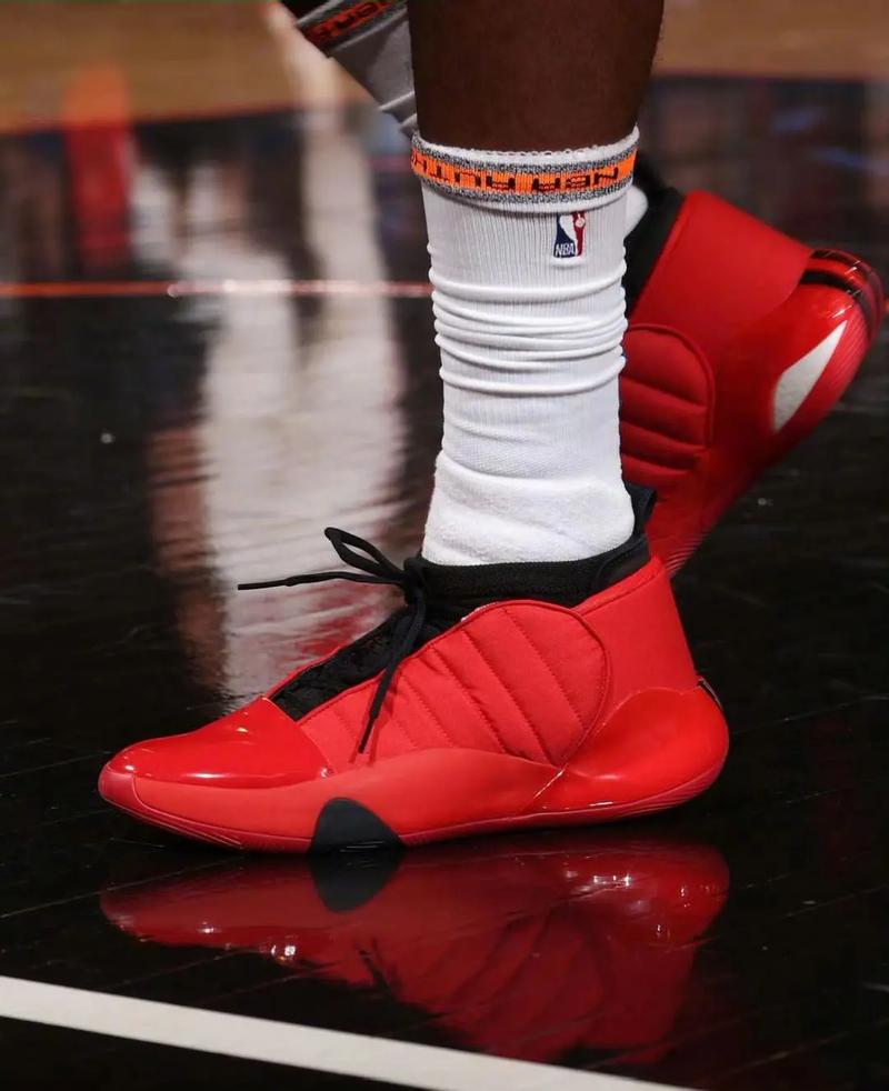 世体：齐达内只想执教法国，皇马高层不会邀请他（世体：齐达内只愿执教法国队，皇马高层无意邀请）